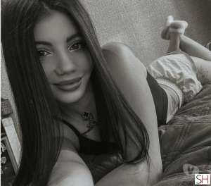 23 year old English Escort in Middlesbrough I'm Alluring and Adventurous - Let's Make Magic