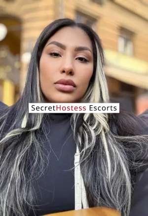 I'm Sabrinne, BBW Latina Milf, and I'm here to please you in Grenoble