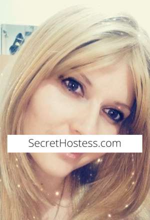 I'm River, a 29-year-old hottie with curves in all the right in Shepparton