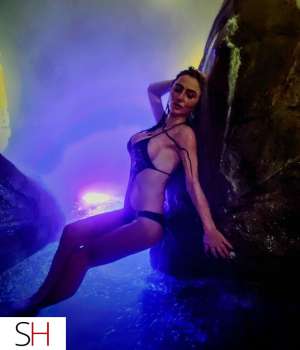 42 year old Caucasian Escort in Winnipeg Ready for Naughty Fun! Incall/Outcall, Private, Safe, and 