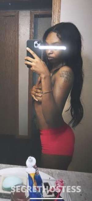 22 year old Escort in Chicago IL Meet Megan, your Chicago escort