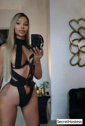 25 year old Colombian Escort in Hong Kong I'm a Real Girl, and I'll Make a Video Call to 