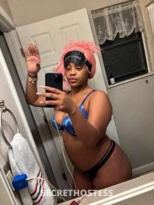 Hey, fellas! I'm Kayla, your petite, horny sweetheart here  in St. Louis MO