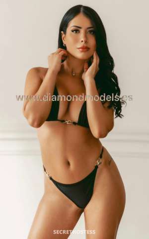 I'm Emi, an Italian playmate proud of my skills in GFE and  in Al Manama