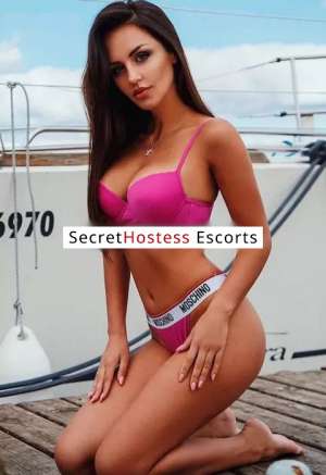 25 Year Old Ukrainian Escort Milan Brown Hair Blue eyes - Image 3