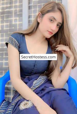 23 Year Old Indian Escort Doha Brown Hair Black eyes - Image 1