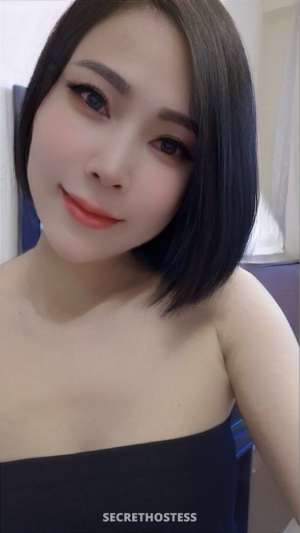 I'm Anna, a 22 year old Vietnamese girl in Dubai. I love sex in Dubai