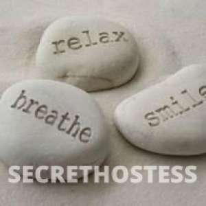 58 year old Escort in Hamilton Indulge in a Sensual Massage Session With Me