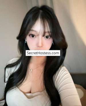 24 Year Old Asian Escort Taipei Black Hair Brown eyes - Image 2