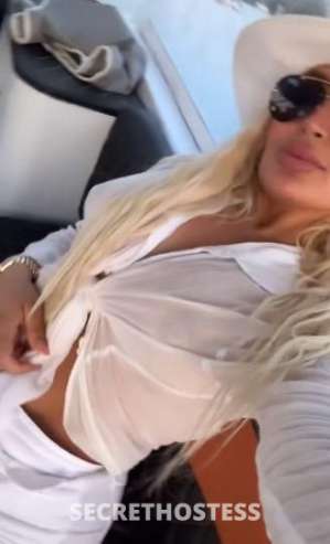 23 year old Colombian Escort in Brooklyn NY Curvy Colombian Daniela in Brooklyn offers sensual body rubs