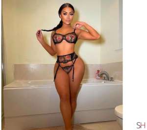 27 year old Latino Escort in Kingston Upon Thames Ella Your New Brunette Companion for Memorable Experiences