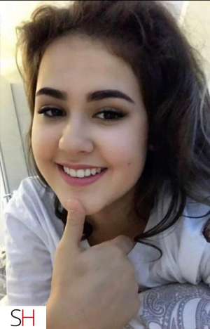 0 year old Escort in Winnipeg Curve Me Over Your Couch In-Call and Out-Call Services in 