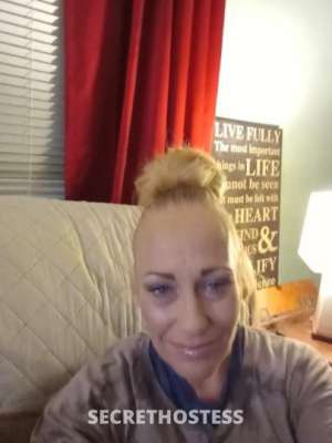 42 year old Escort in Stockton CA w Number, New Room, New Experiences Let's Make it 