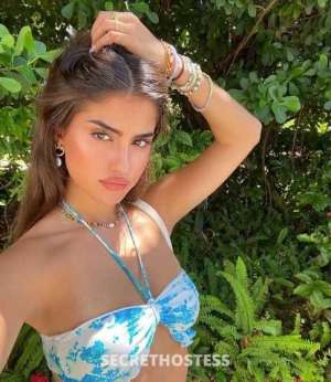 24 year old Escort in Los Angeles CA Sophie Sexy and Petite Companion