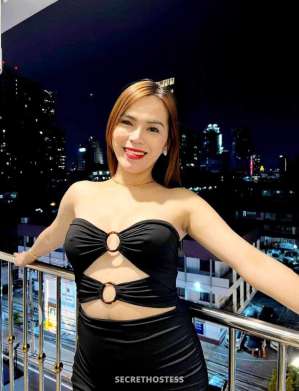 28 year old Asian Escort in Cebu City Elegant and Discreet Companion Tailored Experiences with 
