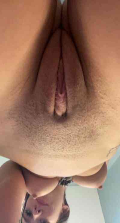 25 year old Escort in Croydon I'm Kimberly, a Sexy Hooker Ready to Please