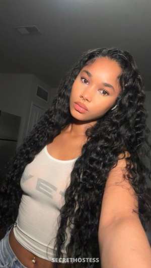 26 year old Caucasian Escort in Saskatoon Juicy Wet Pussy Ready To Party & Please