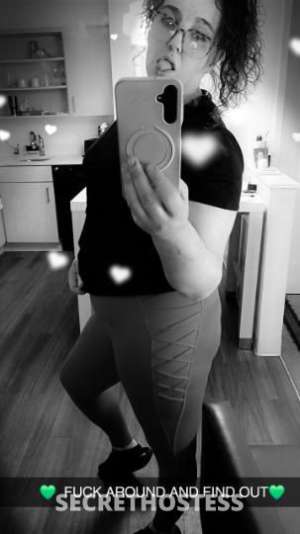 Zest for Life 28-Year-Old Curvy Beauty looking to Show You  in Lowell MA