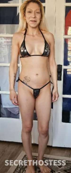 33 year old Escort in Denver CO Our wildest fantasies come true