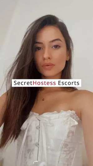 23 year old Brazilian Escort in London Maybe she drives as well as my Audi? It must be quite an 