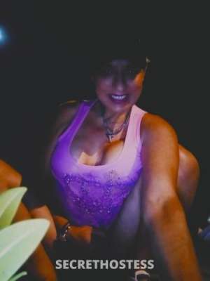 38 year old Escort in West Palm Beach FL Experience an unforgettable time with a genuine woman