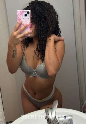 Fulfill Your Wildest Fantasies with This Sexy Brunette in Salem OR