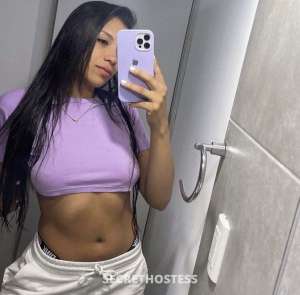 25 year old Hispanic Escort in Frederick MD date I'm just your average girl next door. Say hello 