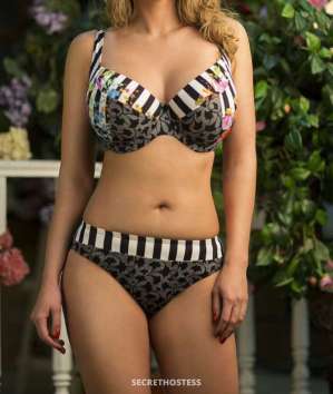 37 year old European Escort in Westchester FL Indulge in Euphoria Sensual Body Rubs by 34DD-Size Goddess