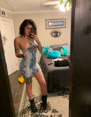 25 year old Caucasian Escort in Decatur IL Get Your Goodies Here Weed, Magic Mushrooms, Vape Pens, 