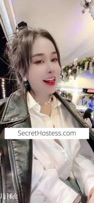 20 year old Escort in Alstonville Ballina Tanned and Toned 22-Year-Old Brunette for Unforgettable 
