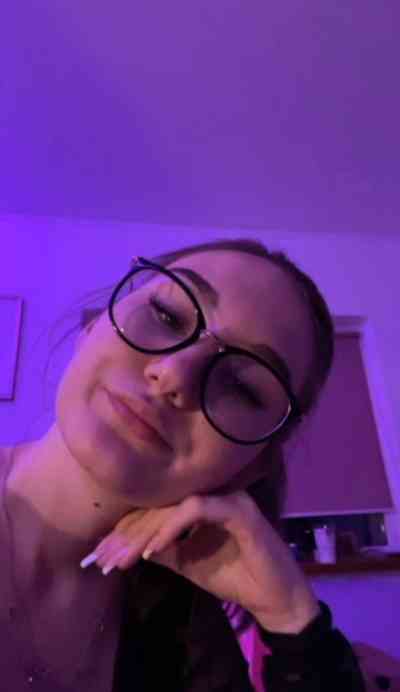 25 year old Escort in East Coast and Midlands Add up on instagram@luaraxo_x and telegram@lauraadirk