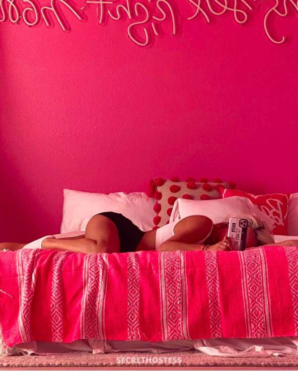 Sarah 26Yrs Old Escort Size 6 Midland MI Image - 2