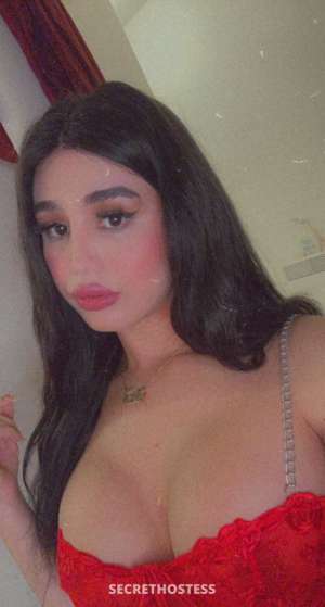 Sexy Trans-Arab Dominatrix Marya in Bordeaux