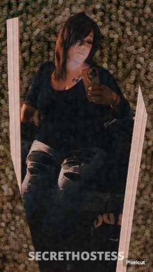 34 year old Escort in Cleveland OH My bio: This ass is perfect for a night out on the town 