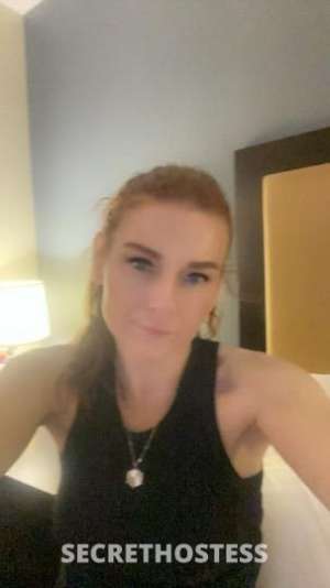 30 year old Escort in Chicago IL Unleash Your Fantasies with a Sexy Redhead in Hillside