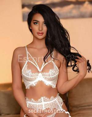 25 year old European Escort in Bochum Arsena Unforgettable VIP Companion for Intimate Encounters