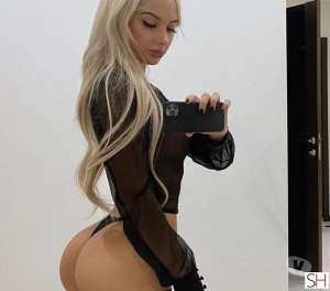 24 year old English Escort in Scotland Glasgow Unforgettable Experiences with Leah Classy, Sexy, and Fun