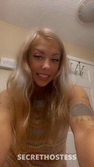 25 year old Canadian Escort in Detroit MI The Thick and Sexy Dental Student Baddie with a Fatty