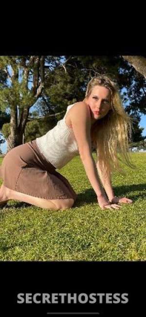 Becky 24Yrs Old Escort Size 6 165CM Tall Omaha NE Image - 2