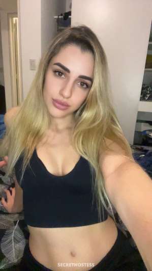 Queen Escort 160CM Tall Charlotte NC Image - 3