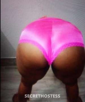 43 year old Escort in Memphis TN is planning a delicious adventure by soaking in the tub and 