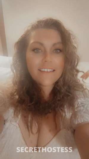 32 year old Escort in Knoxville TN Experience the Plumpness of the PAWG of Your Dreams - Gemma