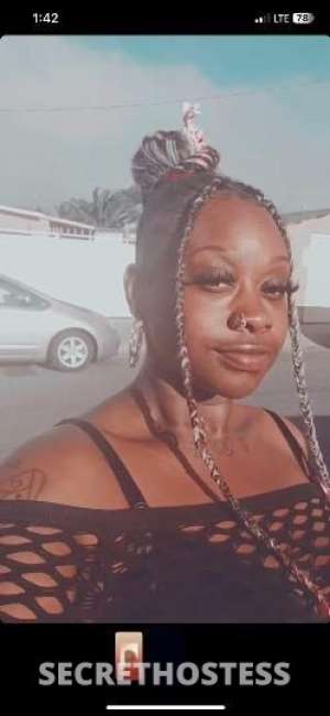 26 year old Escort in Oakland CA Thick Ebony Available Now for Erotic Encounters