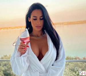 26 year old Latino Escort in Portsmouth Independent Escort The Most Beautiful and Sensual Woman in 