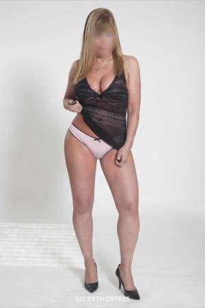 62 year old European Escort in Manhattan NY Experience Heaven-Touch from an Experienced Paramour Rebeca