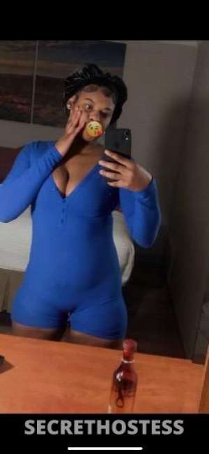 23 year old Escort in Detroit MI Experience Unparalleled Pleasure with Alana and Chocolate 