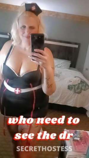 39 year old Escort in Charleston WV Naughty Adventure Awaits with Voluptuous Blonde