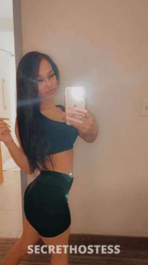 24 year old Escort in Detroit MI Slim and Sexy Babe with Long Luscious Legs andPlayful 