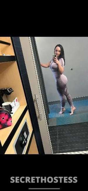 30 year old Escort in Wilmington NC Unleash Your Wildest Fantasies with a Sexy Brunette - Call 
