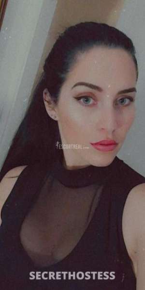 Irish Beauty Seeks Rich Gentleman for Unforgettable  in Catania